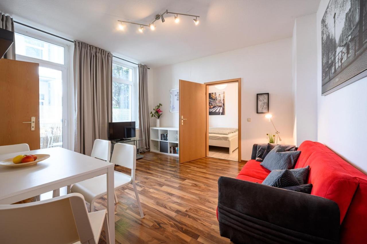 Helle Wohnung In Sudenburg Mit Balkon - Wlan, 4 Schlafplaetze Магдебург Екстериор снимка